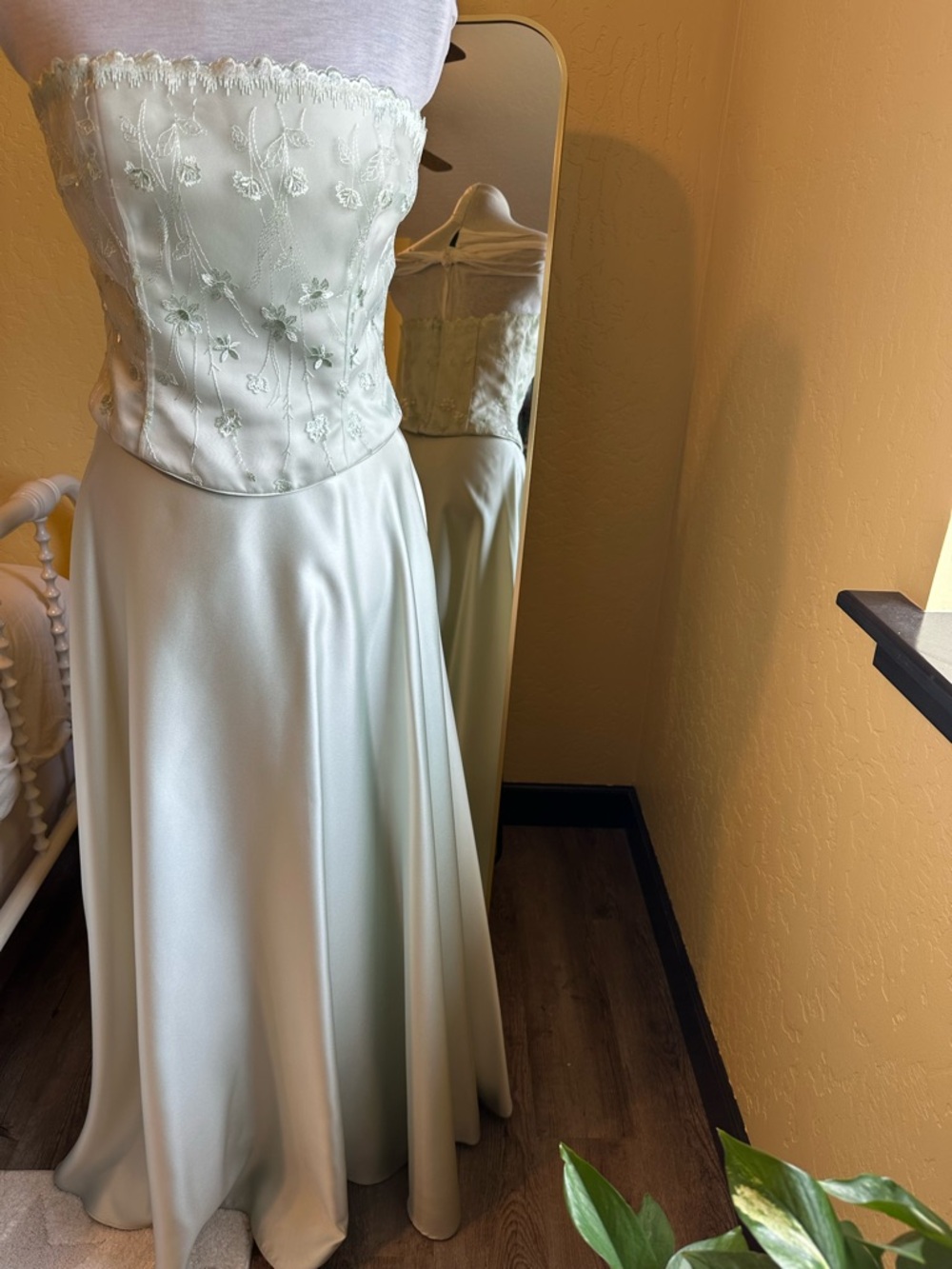 Jessica McClintock Strapless Mint Satin Dress - Size 8